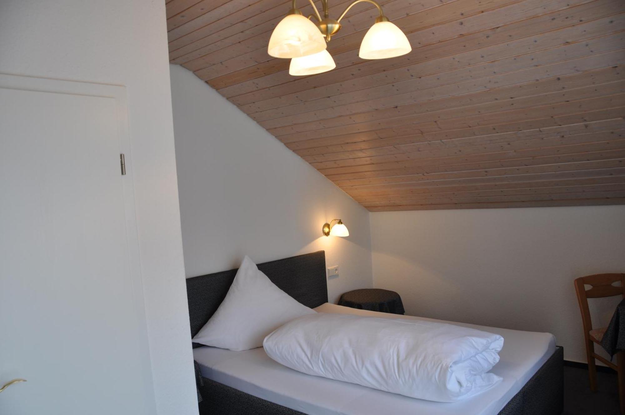Gaestehaus Ullmannshof Kirchheim am Neckar Szoba fotó